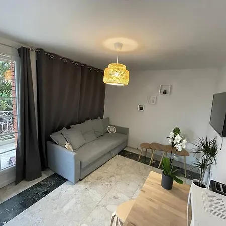 Joli T2, Terrasse Et Jardin, Ideal Pour Familles, A 15 Min De L'aeroport Roissy Cdg * Tremblay-en-France