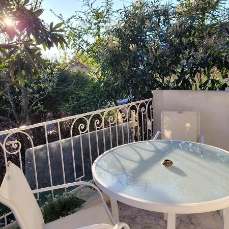 Joli T2, Terrasse Et Jardin, Ideal Pour Familles, A 15 Min De L'aeroport Roissy Cdg Apartment *