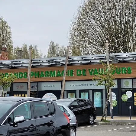 Joli T2, Terrasse Et Jardin, Ideal Pour Familles, A 15 Min De L'aeroport Roissy Cdg Apartment