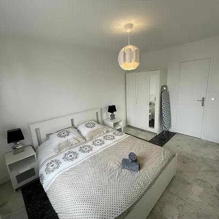 Joli T2, Terrasse Et Jardin, Ideal Pour Familles, A 15 Min De L'aeroport Roissy Cdg Apartment