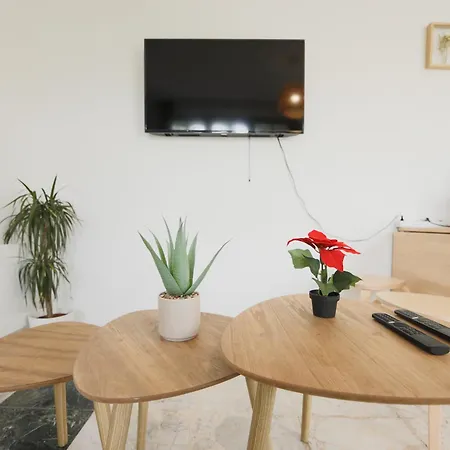 Apartment Joli T2, Terrasse Et Jardin, Ideal Pour Familles, A 15 Min De L'aeroport Roissy Cdg *